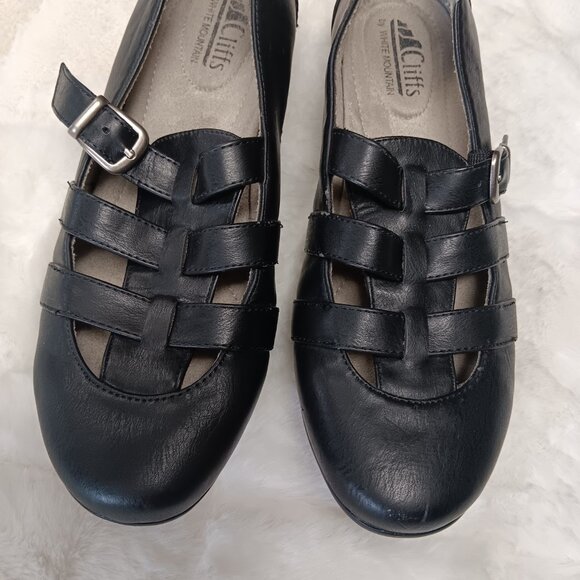 Flat Black Sandle Shoes Size 7.5 M - Picture 2 of 14